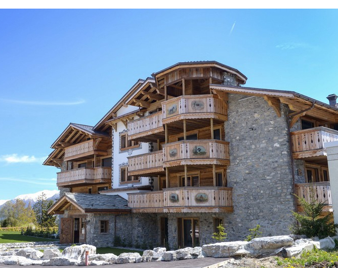 //crans-ml.immo/wp-content/uploads/2017/10/Immeuble-exclusive-2-1.jpg
